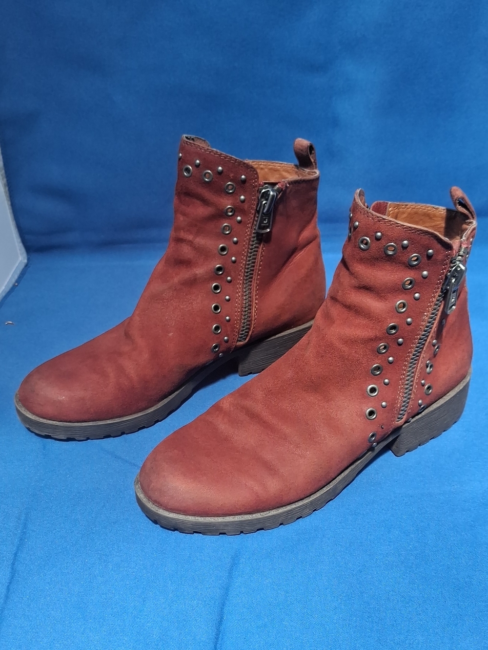 Lucky Brand Studded Hannie Booties-Burgandy- Womens 8
